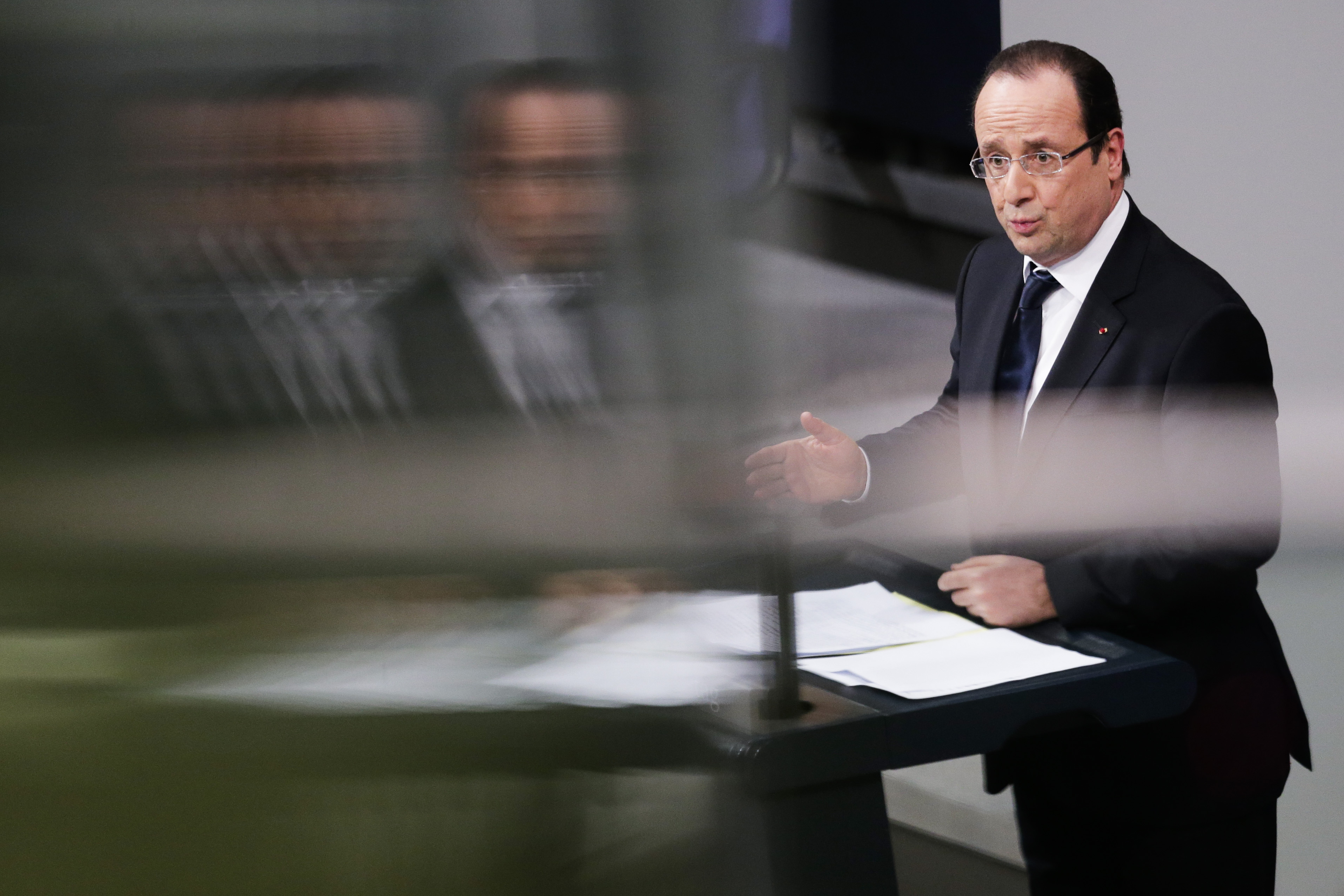 Ο Ολάντ στην Αθήνα στις 18 Φεβρουαρίου